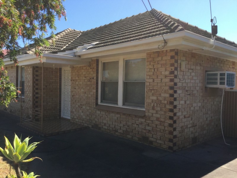 1 Greenock Drive, Sturt SA 5047