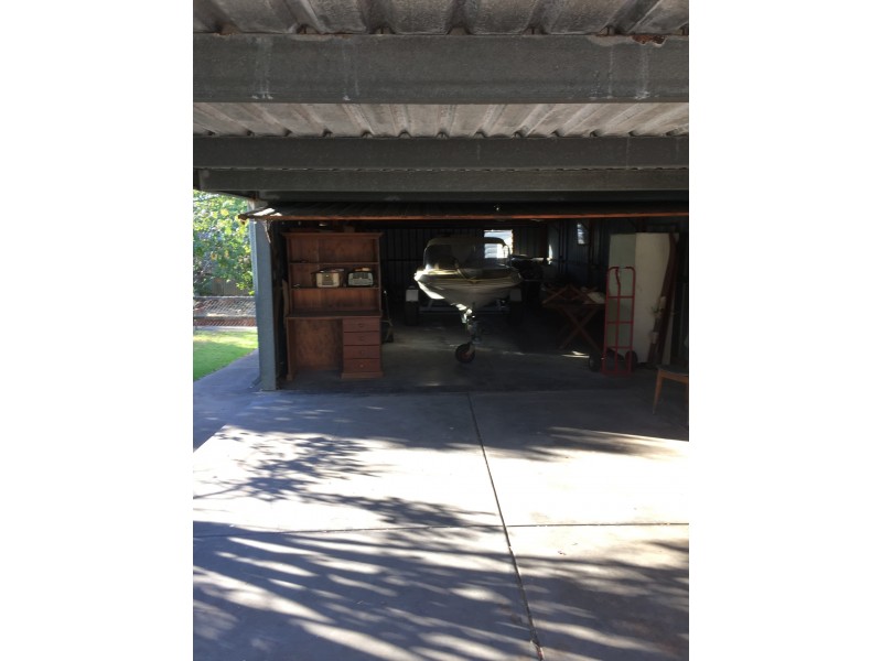 1 Greenock Drive, Sturt SA 5047