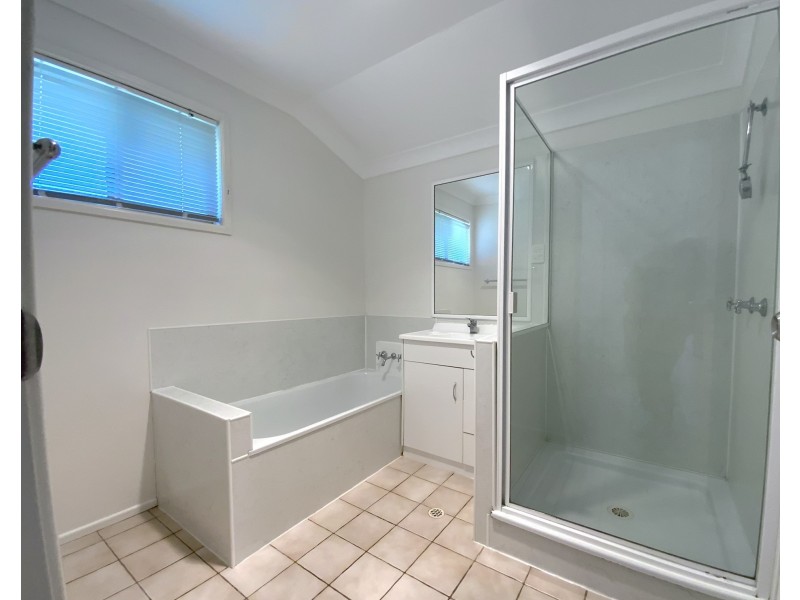 115 Glenvale Road, Newtown QLD 4350