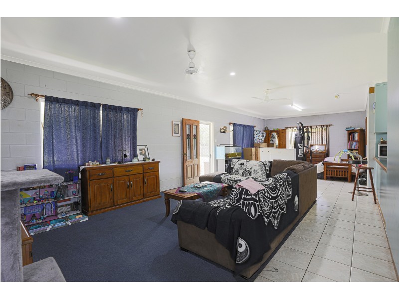 99 Elizabeth Street, Mirani QLD 4754