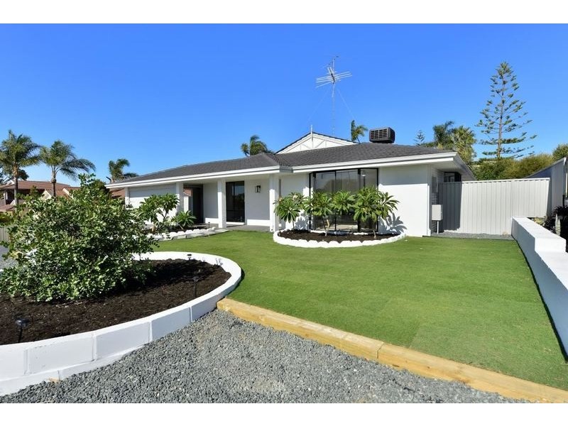 21 Silvertop Avenue, Halls Head WA 6210