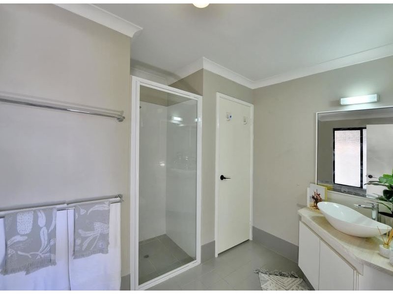 21 Silvertop Avenue, Halls Head WA 6210