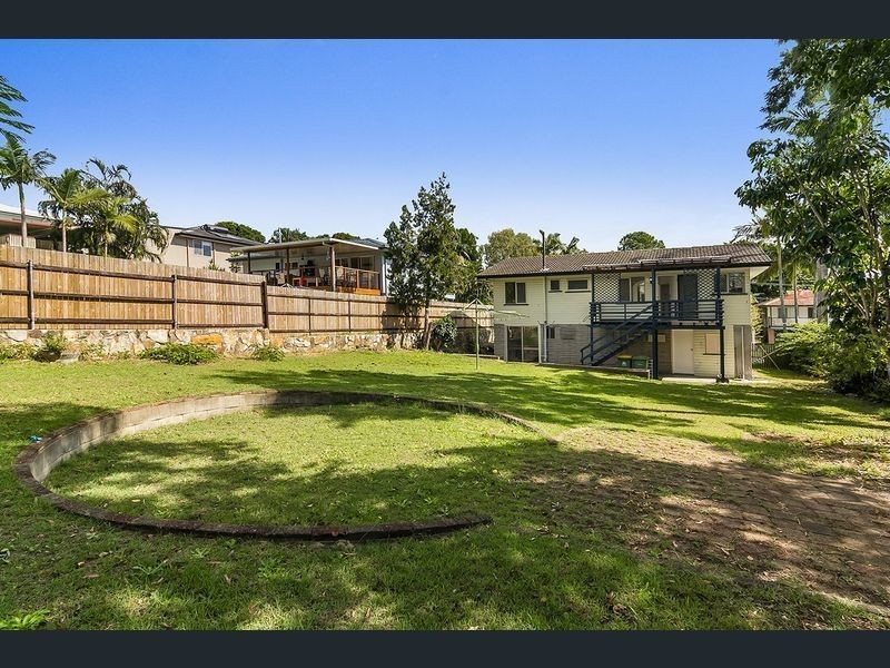 6 ZUHARA ST, Rochedale South QLD 4123