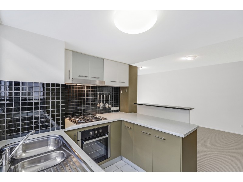 8/27 Station Road, Indooroopilly QLD 4068