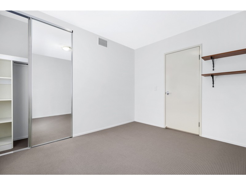 8/27 Station Road, Indooroopilly QLD 4068