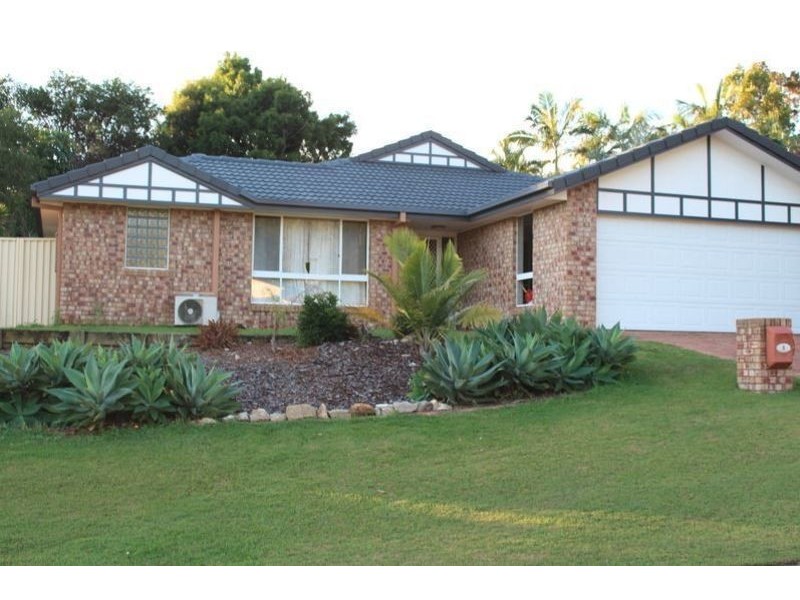 6 Yarraglen Place, Arundel QLD 4214