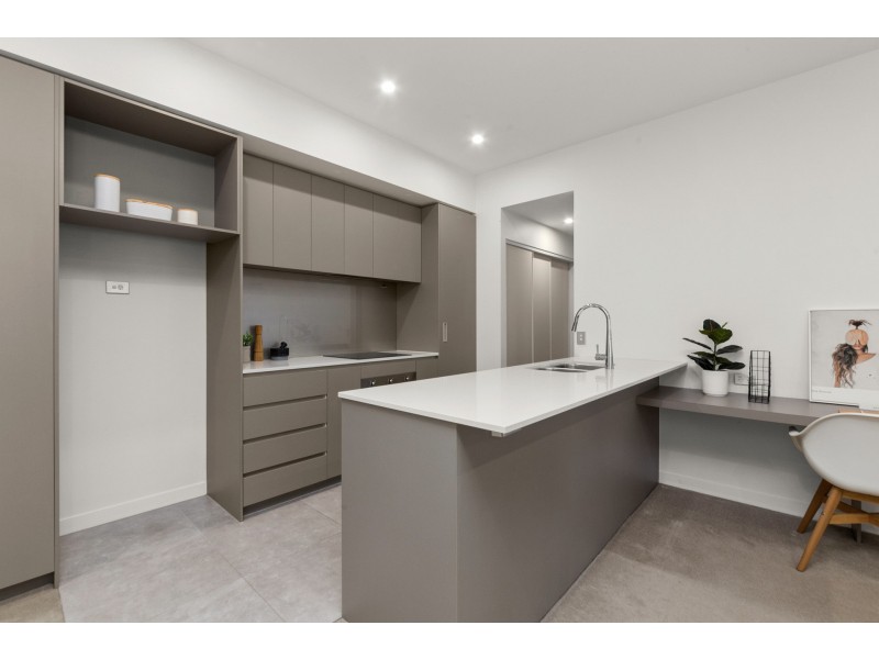 2/8 Hawksburn Road, Rivervale WA 6103