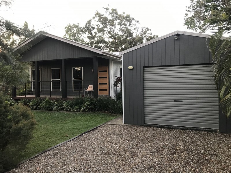 9 Calmwaters Cresent, Macleay Island QLD 4184