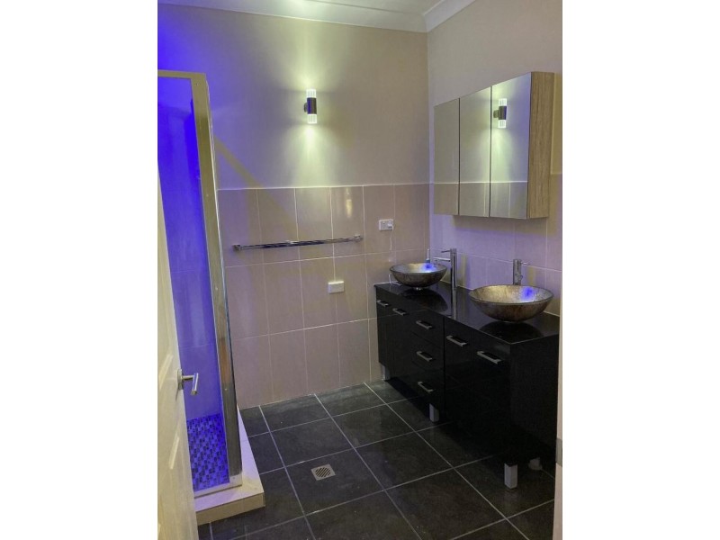 9 Calmwaters Cresent, Macleay Island QLD 4184