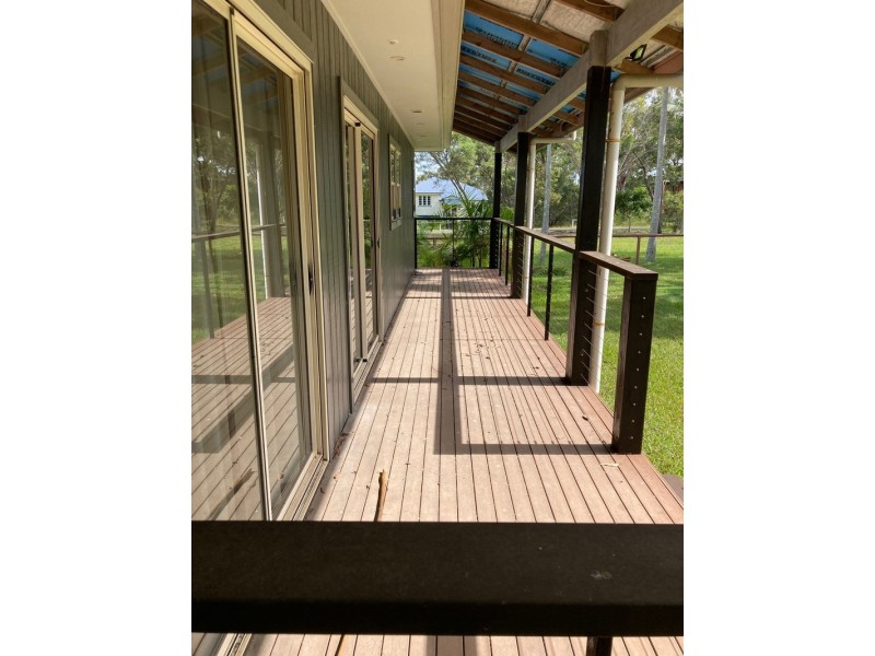 9 Calmwaters Cresent, Macleay Island QLD 4184