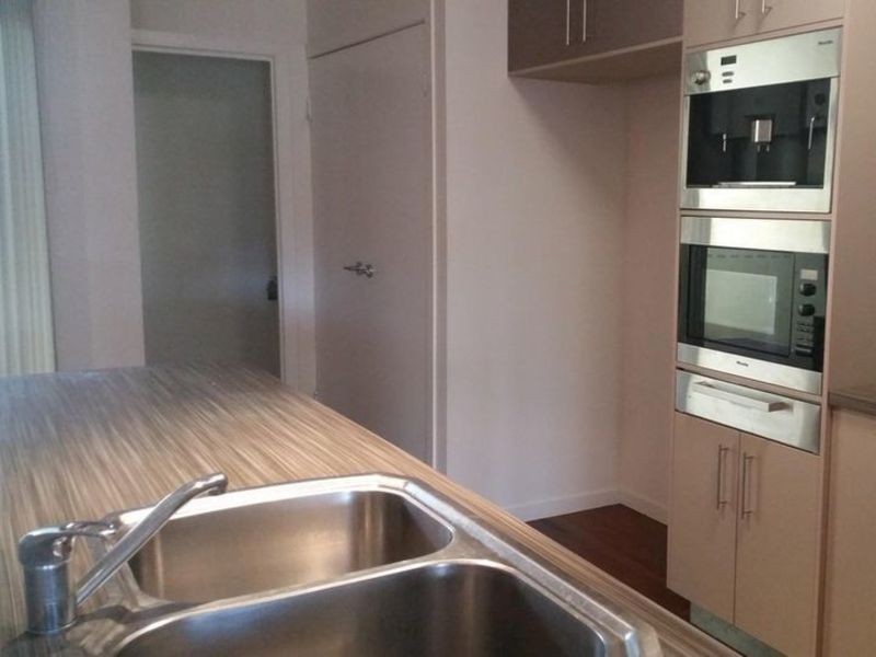 11 Paddington Terrace, Douglas QLD 4814