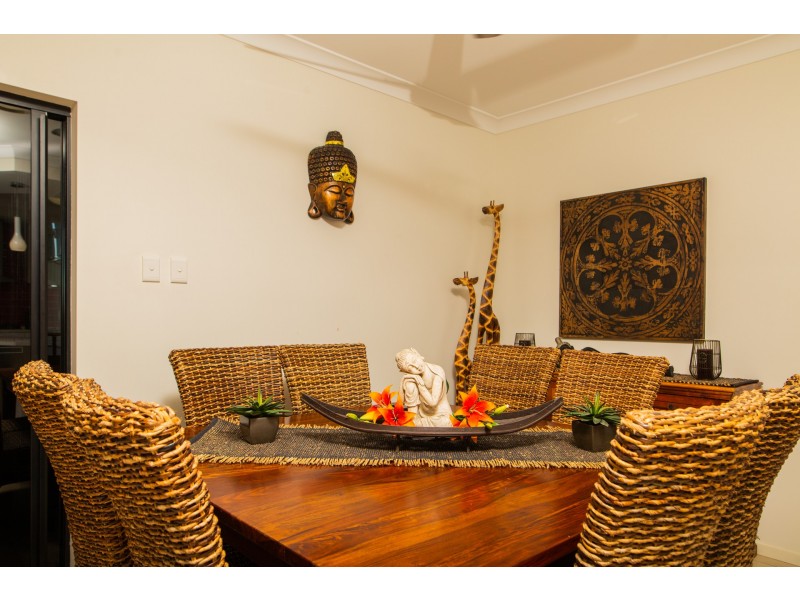 21 Douglas Crescent, Rural View QLD 4740