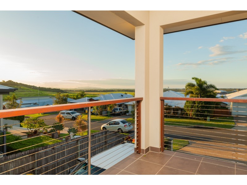 21 Douglas Crescent, Rural View QLD 4740