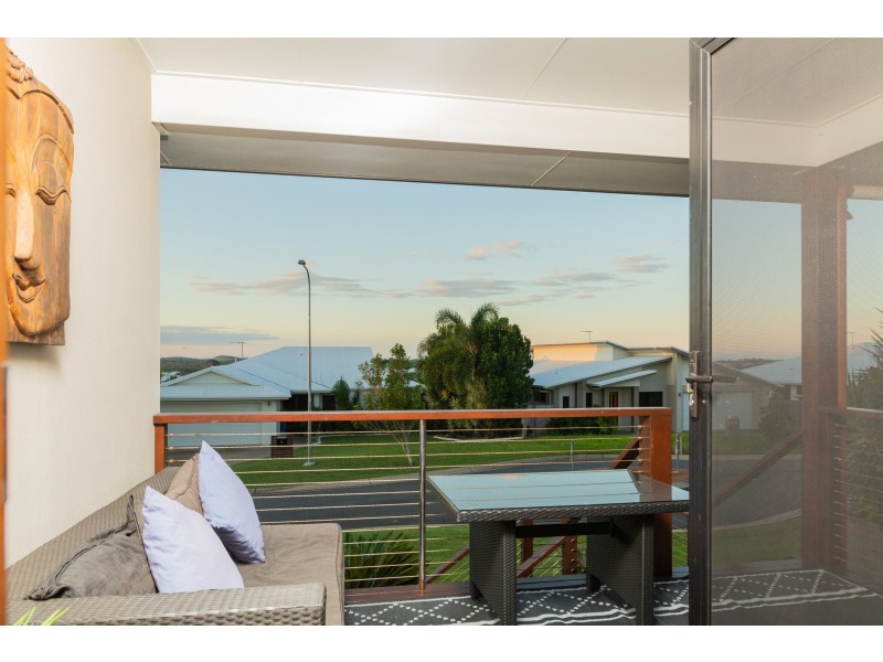 21 Douglas Crescent, Rural View QLD 4740