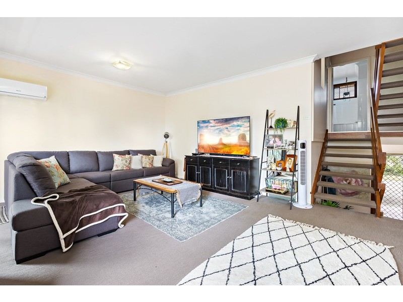10/17 Campbell Street, Warners Bay NSW 2282