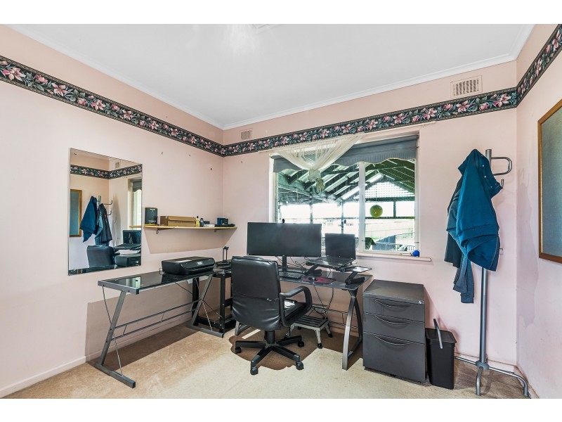 12 Graham Street, Para Hills SA 5096