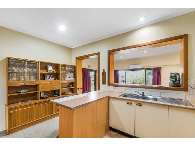 12 Graham Street, Para Hills SA 5096