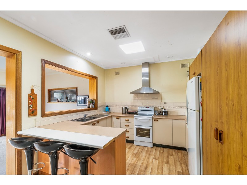 12 Graham Street, Para Hills SA 5096