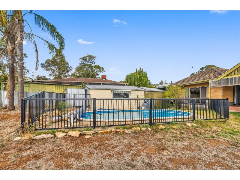 12 Graham Street, Para Hills SA 5096