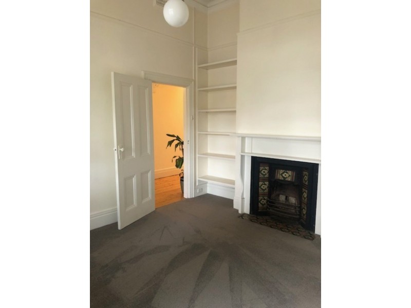 18 Chaucer St, St Kilda VIC 3182