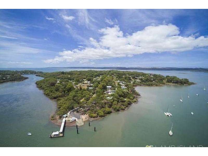 31 Lucas Drive, Lamb Island QLD 4184