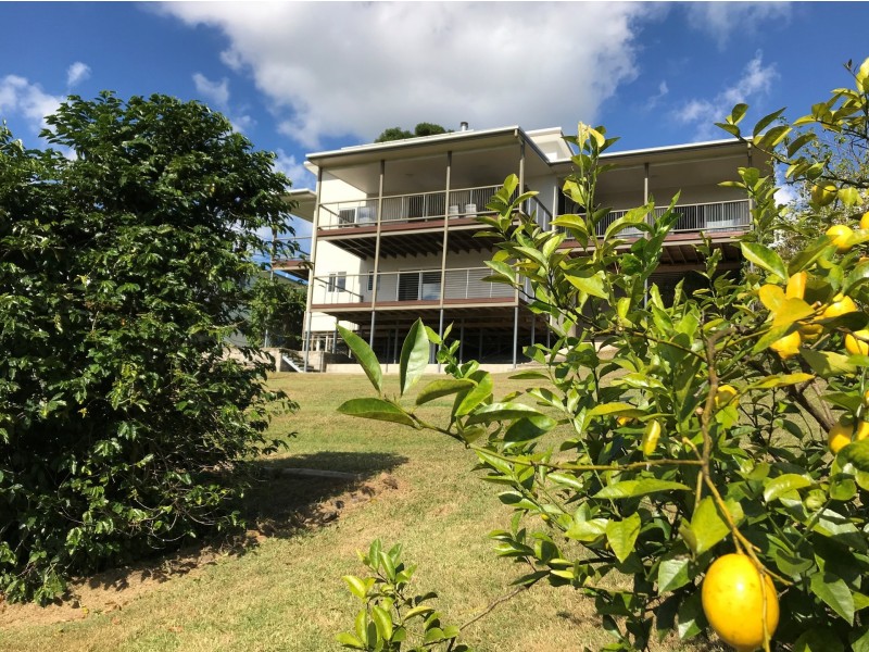 21 Lorikeet Lane, Maleny QLD 4552