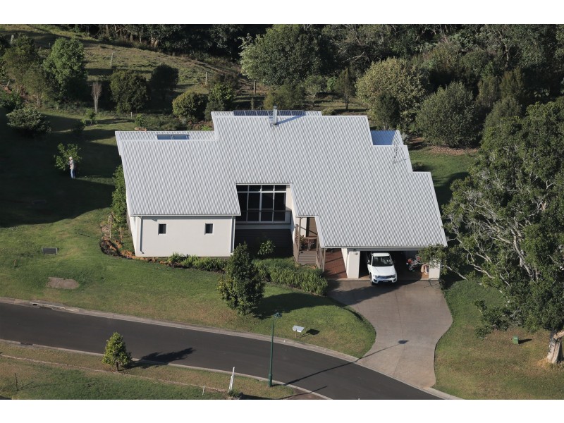 21 Lorikeet Lane, Maleny QLD 4552