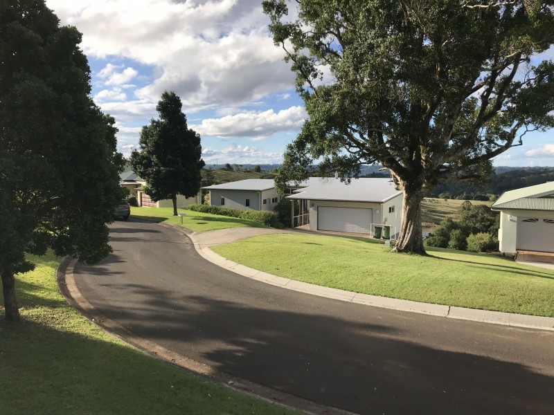 21 Lorikeet Lane, Maleny QLD 4552