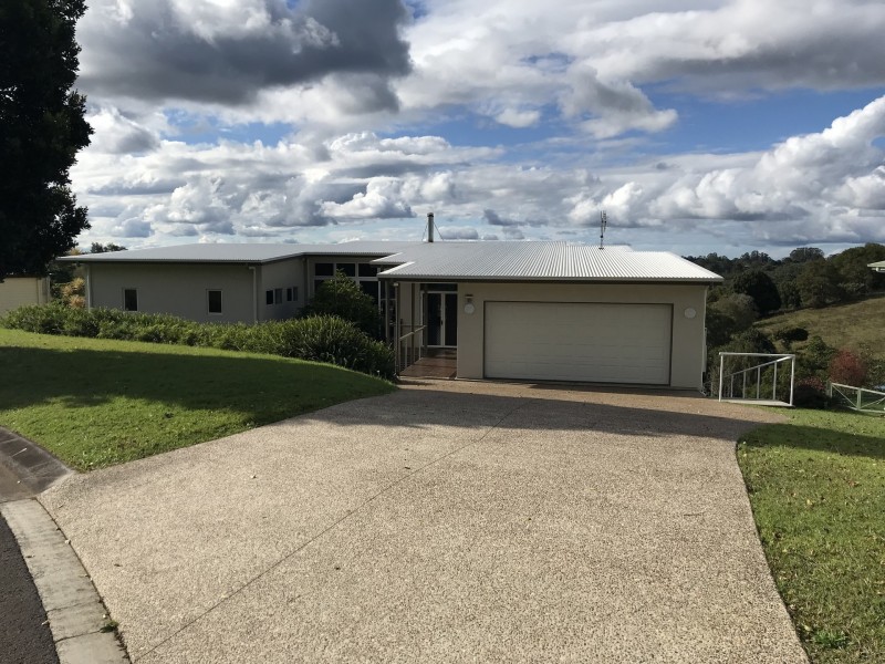 21 Lorikeet Lane, Maleny QLD 4552