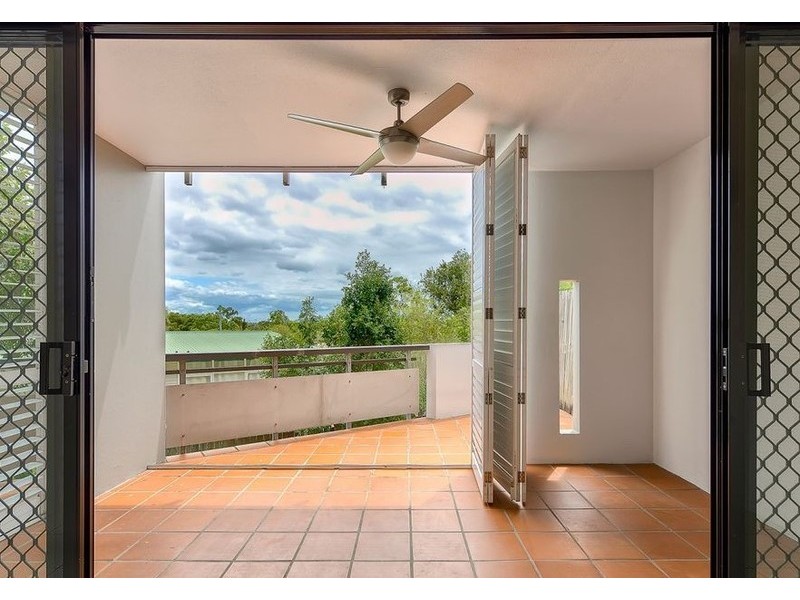 9/30 Cork St, Yeronga QLD 4104