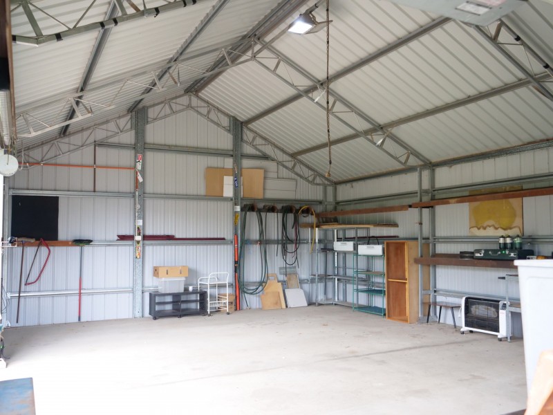 20 Petticoat Lane, Young NSW 2594