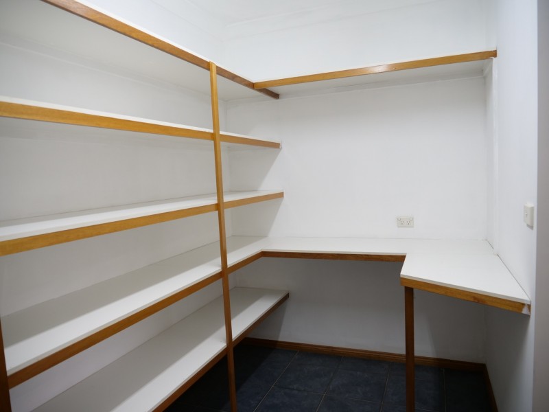 20 Petticoat Lane, Young NSW 2594