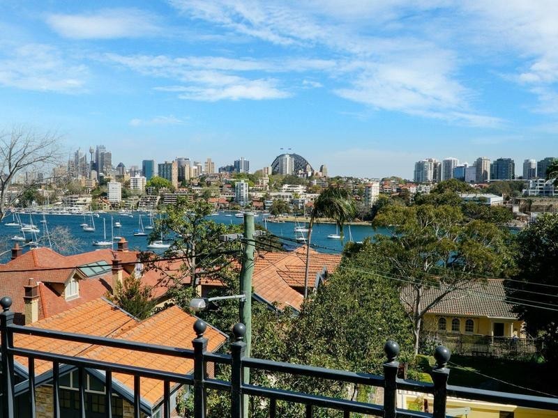 2/2A Wallaringa Avenue, Kurraba Point NSW 2089