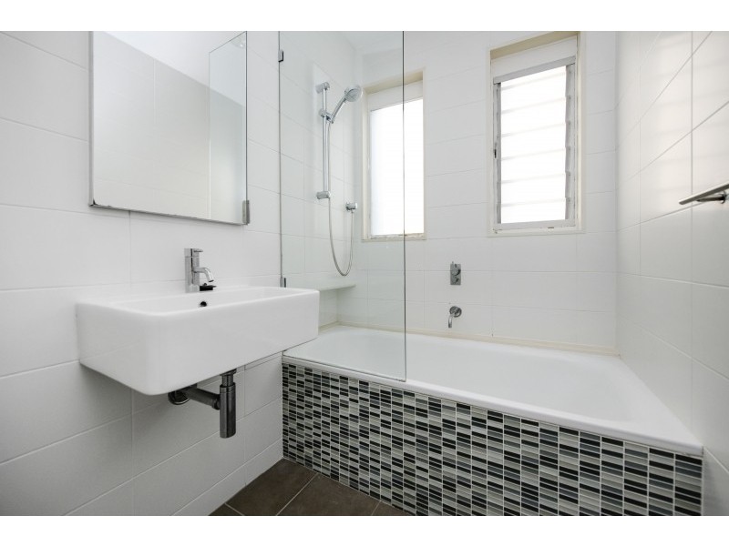 2/2A Wallaringa Avenue, Kurraba Point NSW 2089