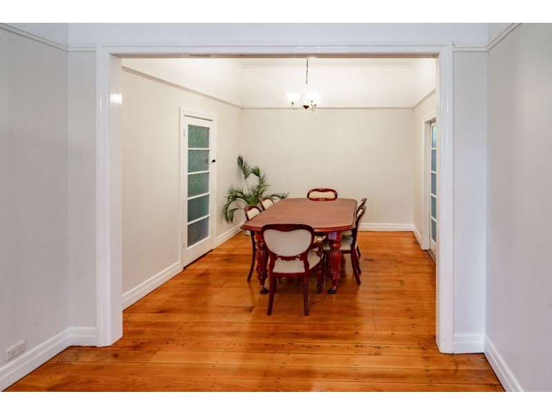 107 Colburn Ave, Victoria Point QLD 4165