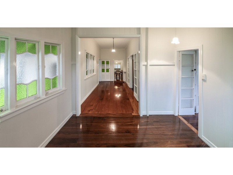 107 Colburn Ave, Victoria Point QLD 4165