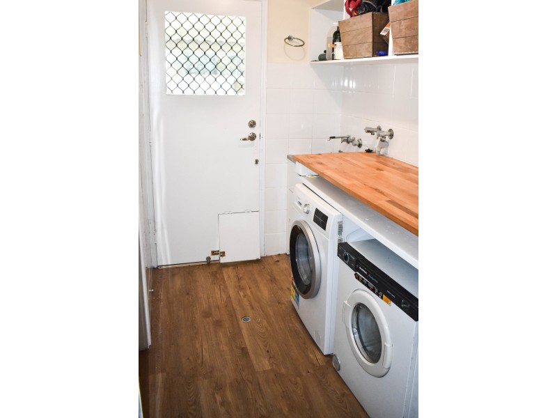 8 Tree View Road, Toogoom QLD 4655