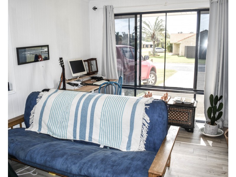 8 Tree View Road, Toogoom QLD 4655