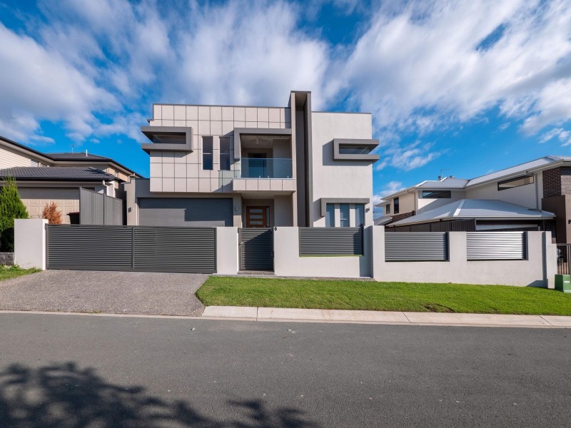6 Maculata Crescent, Karawatha QLD 4117