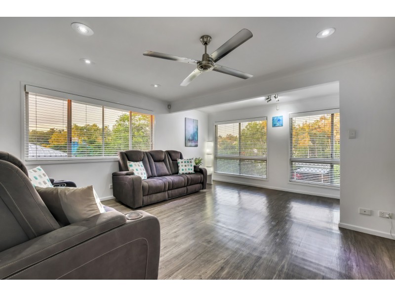 29 Molesworth Street, Seventeen Mile Rocks QLD 4073