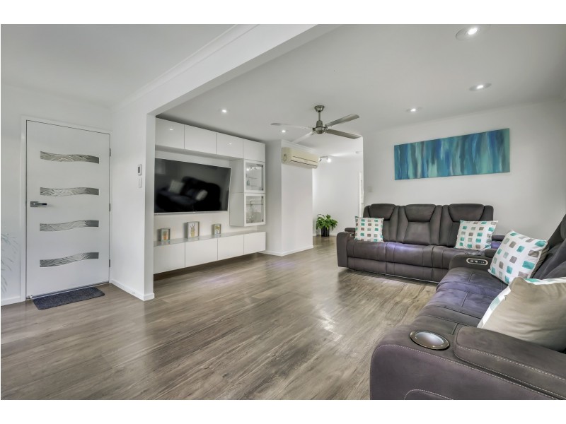 29 Molesworth Street, Seventeen Mile Rocks QLD 4073