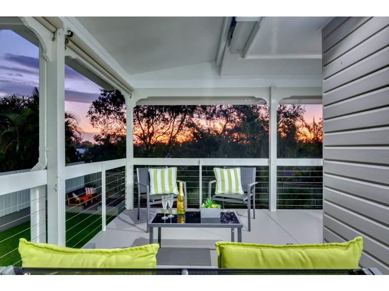 29 Molesworth Street, Seventeen Mile Rocks QLD 4073