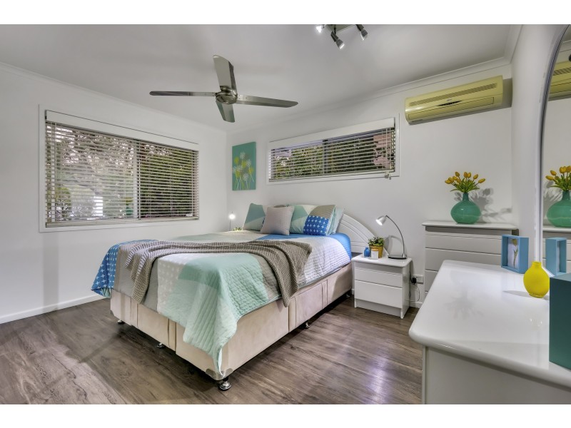 29 Molesworth Street, Seventeen Mile Rocks QLD 4073