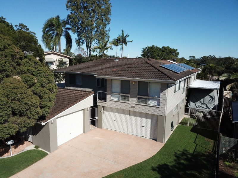 29 Molesworth Street, Seventeen Mile Rocks QLD 4073