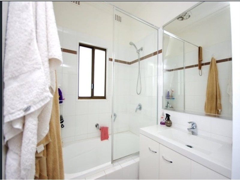 31 Manolas Way, Girrawheen WA 6064