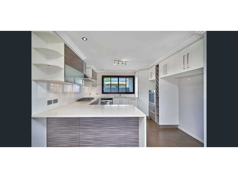17 Kowinka Street, White Rock QLD 4868
