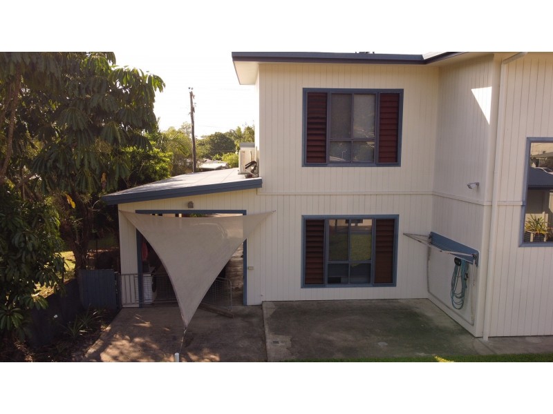 17 Kowinka Street, White Rock QLD 4868