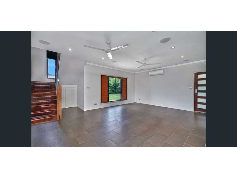 17 Kowinka Street, White Rock QLD 4868