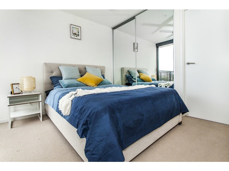 3150/U 912 39 Kingsway, Glen Waverley VIC 3150