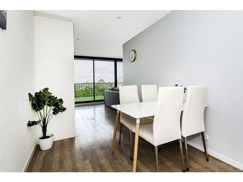 3150/U 912 39 Kingsway, Glen Waverley VIC 3150